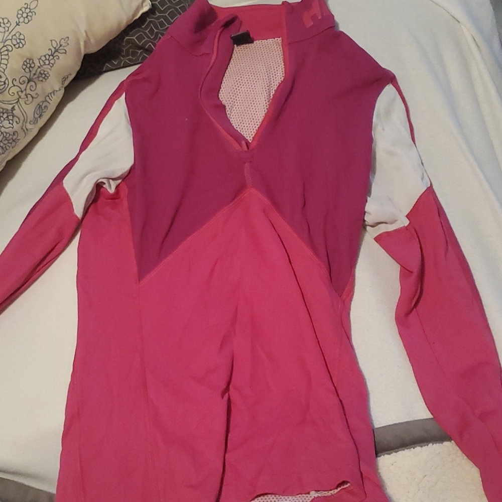 🔴XS pink & white athletic shirt